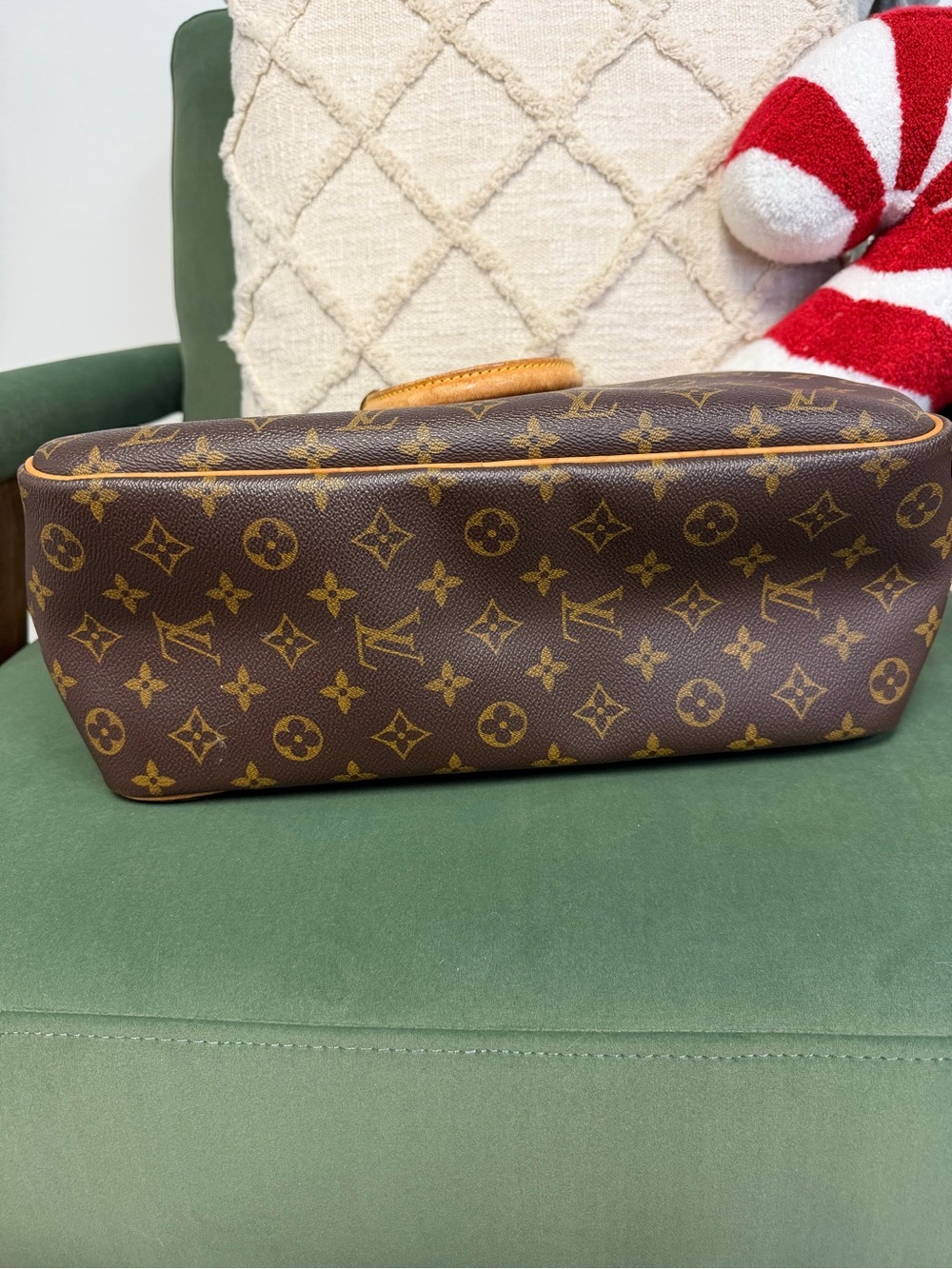 Pre-Loved Louis Vuitton Monogram Deauville - Picture 12 of 15